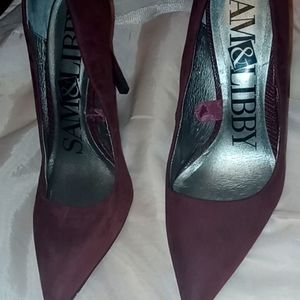 Pre owned Sam and Libby stiletto heels